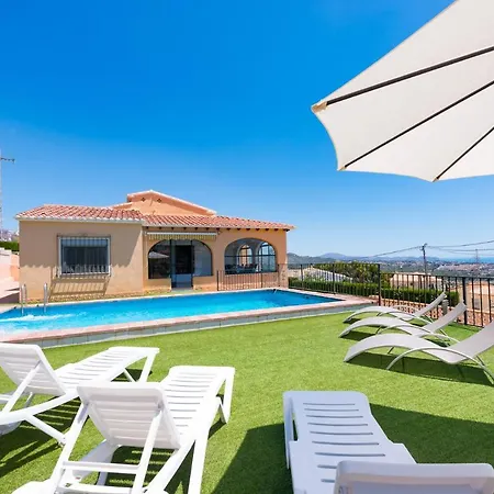 Andres - Plusholidays Villa Calp