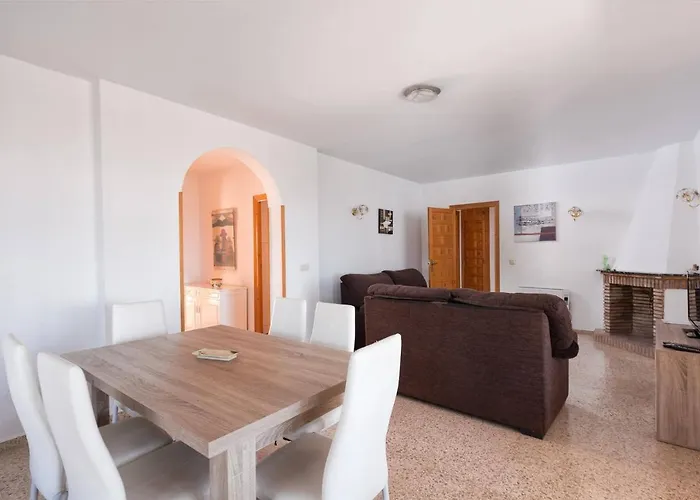 Andres - Plusholidays ヴィラ